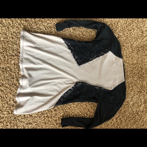 Daytrip Quarter Sleve Top - Picture 2 of 2